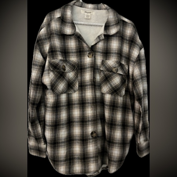 Passport Plaid Sherpa-Lined Jacket large in ladies! Stylish anytime of year wear - Picture 1 of 15